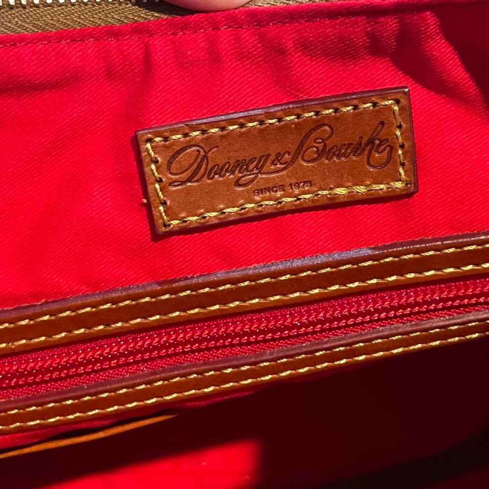 Dooney & Bourke NWOT Seattle Seahawks Game Day Hobo Purse - Picture 6 of 11